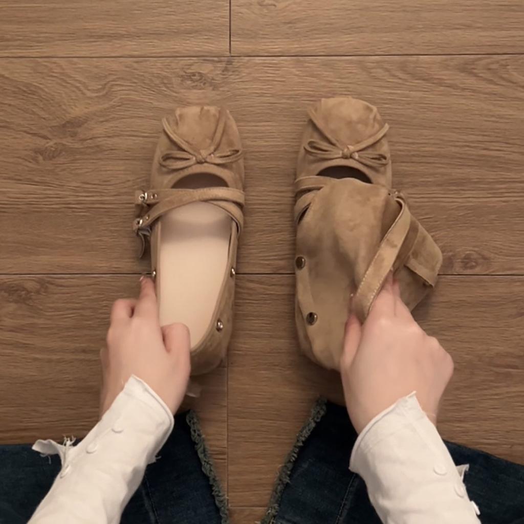 French retro flat bottom shallow mouth Mary Jane single shoes women's summer 2026 new with skirt soft sole versatile two wear short boots