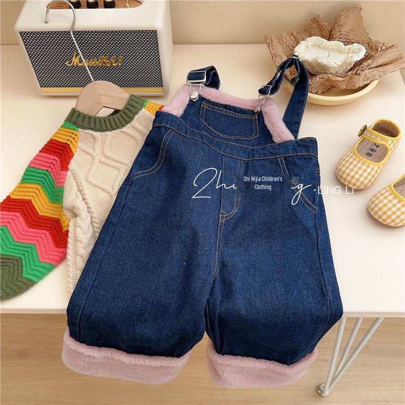 

Весна 2023 г., корейский свитер для девочек с контрастными рукавами-фонариками и джинсовым комбинезоном из овечьей шерсти 140 cm