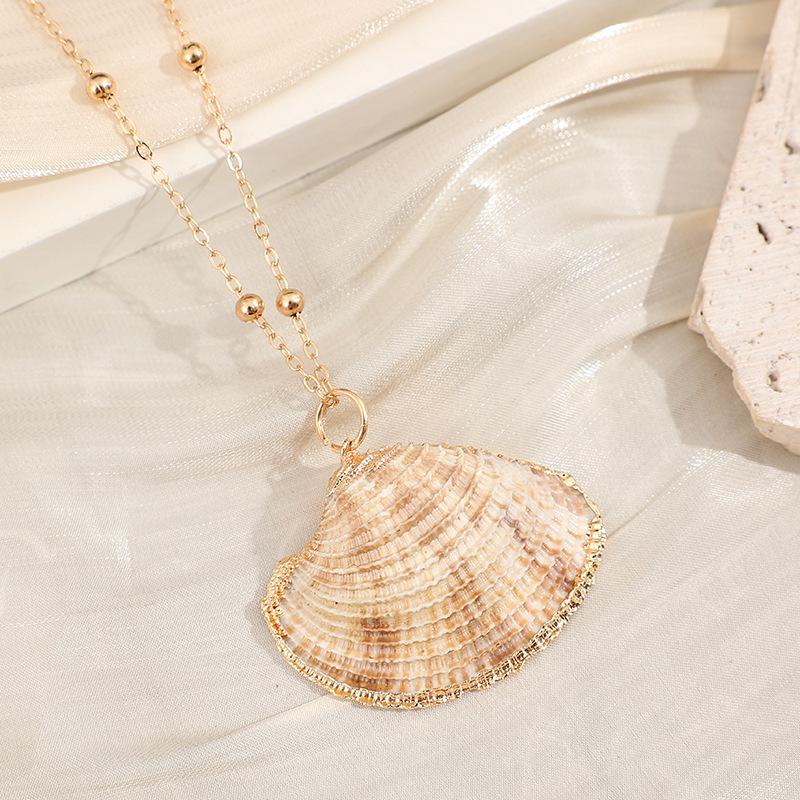 Gold-Edged Seashell Conch Pendant Necklace - Natural Beach Vintage Women's Jewelry