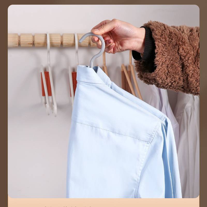 Space Saving Collapsible Hanger With Seamless Design For Dormitory And Suitcase Use