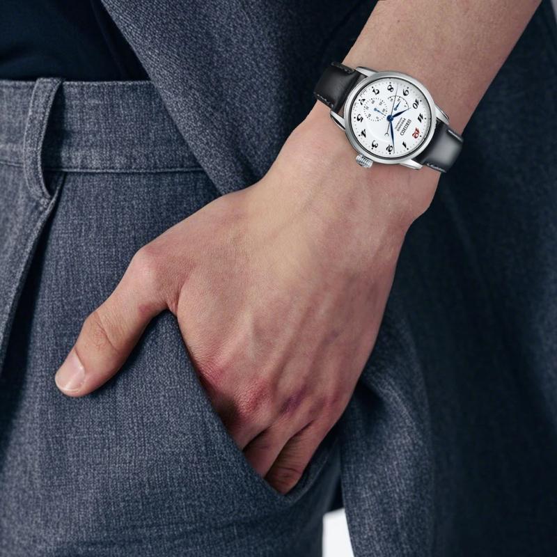 Seiko 100 Meters Waterproof Automatic Leather Strap 40.2mm Men's Watch White Dial SPB401J1