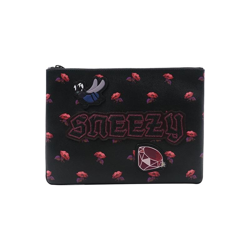 COACH X Disney Pouch 30 Disney Dwarfs Collaboration Leather Fashion Printed Zipper Clutch Large Women s Black