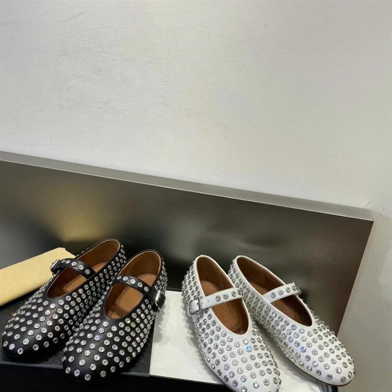 Spot second hair! Leather rhinestone ballet shoes women's round head flat bottom one word with European and American retro Mary Jane single shoes