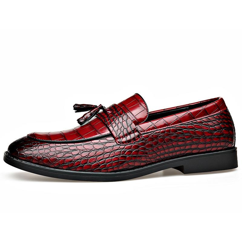 Mode 2025 Neue Business-Formale Lederschuhe für Herren Britischer Stil Mode Herrenkleiderschuhe Einfarbig Große Größe Designerschuhe Mann