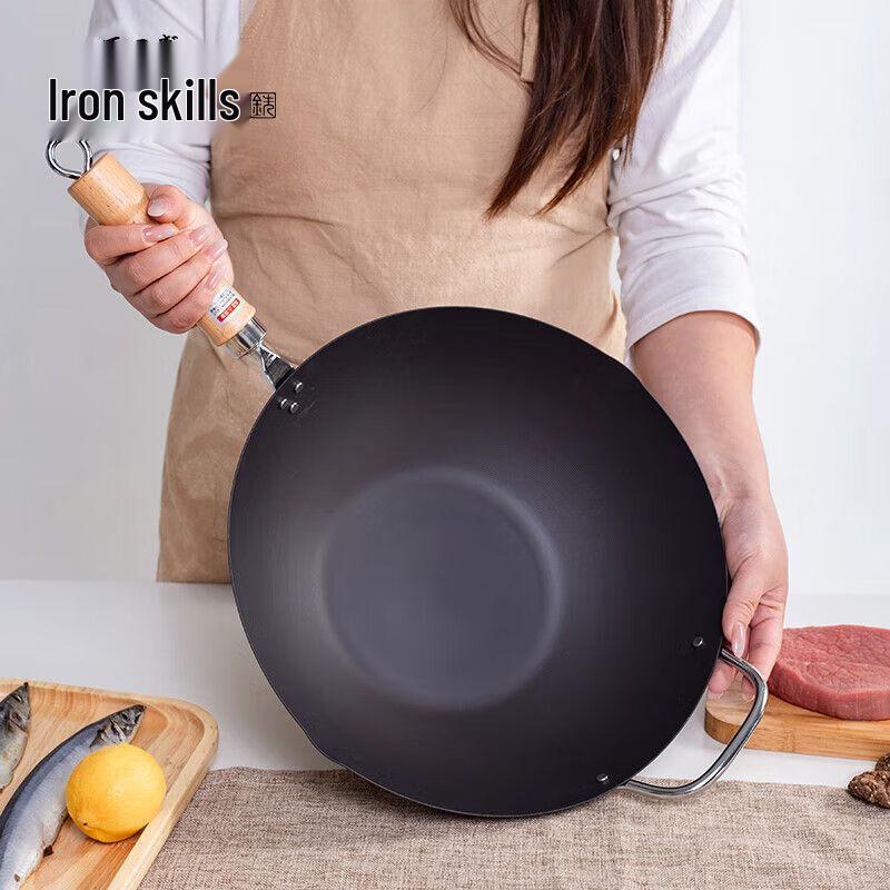 Wrought Iron Non-stick Wok with Wooden Handle