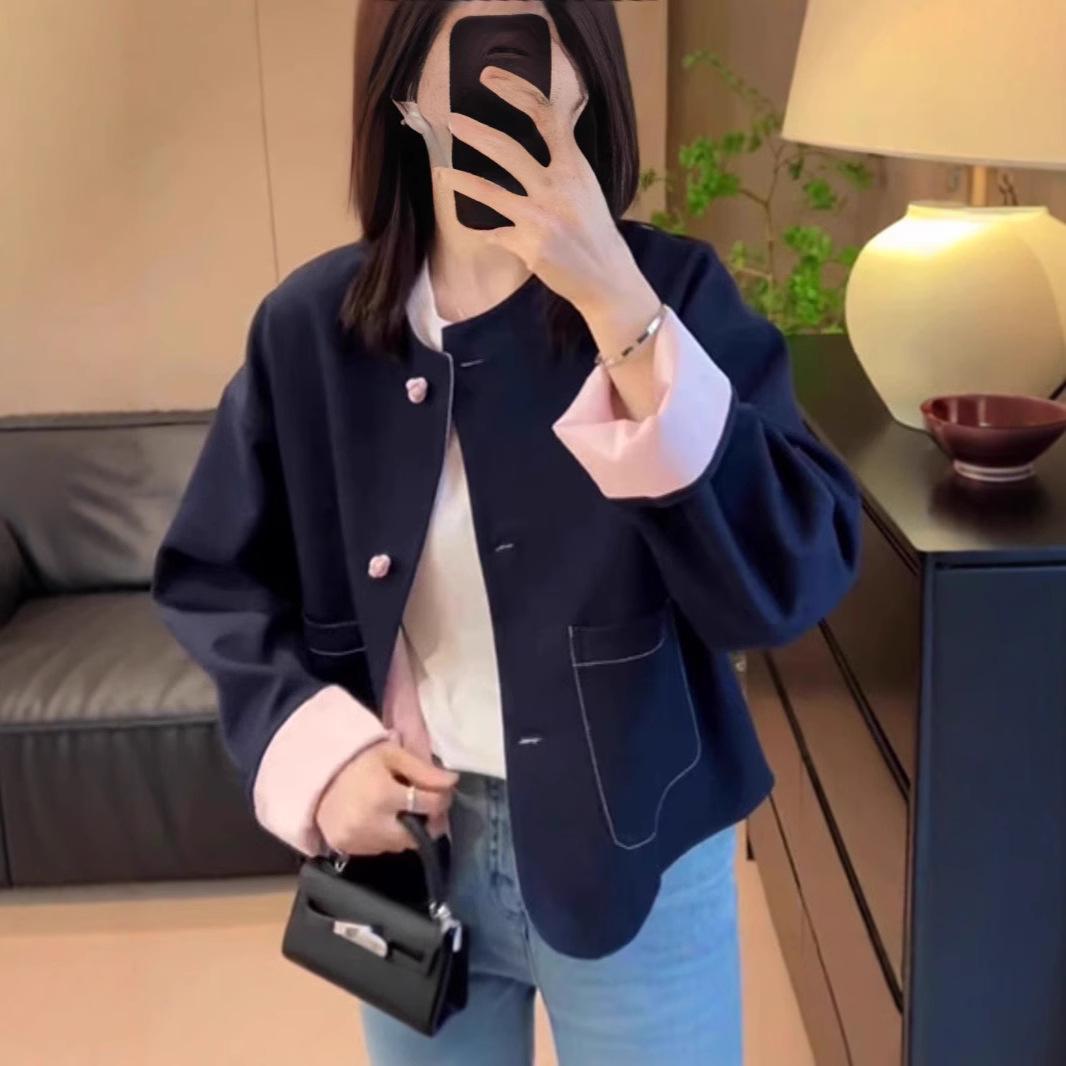 

2025 Spring/Autumn Women s Double-Sided Cardigan: Chic Loose-Fit, Slimming National Style Medium