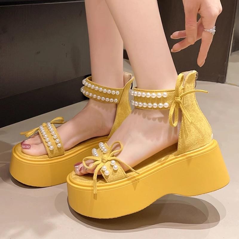 Fashion Platform Sandals Spring and Summer New Pearl Muffin Bottom Elastic Student Leisure Women Word with Sandals