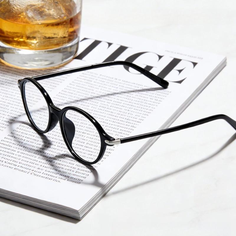 New Retro Oval Small Frame Presbyopia Glasses Ultra Light Comfortable Anti Blue Light High Definition Reading Eyewear