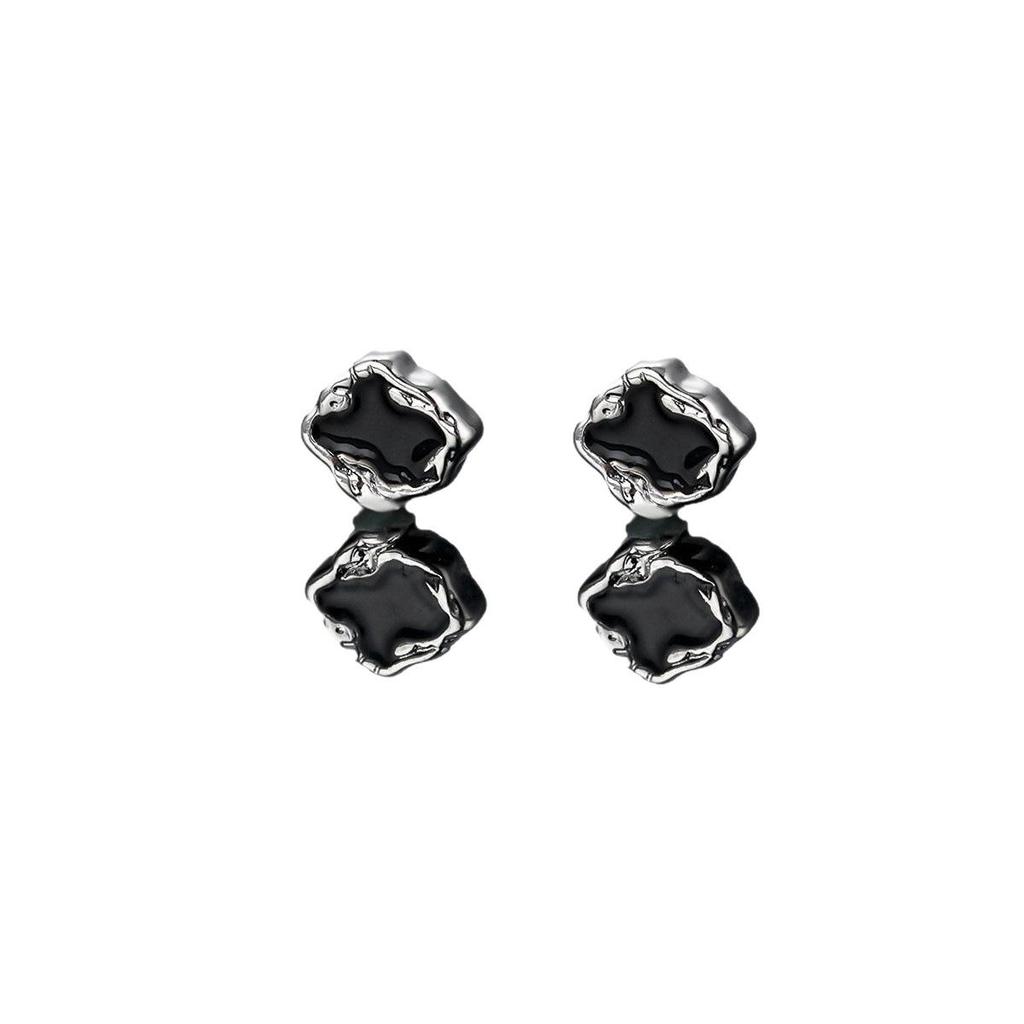 Luxury Magnetic Oil Drip Ear Clip - Trendy, Fashionable, Versatile Design.
