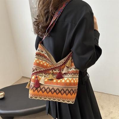 Μοντέρνα και Απλή Τσάντα Ώμου Ρετρό Εθνικού Στυλ Μεγάλης Χωρητικότητας Crossbody Τσάντα Tote