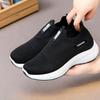 New fly-woven sneakers one-pedal old Beijing cloth shoes women's soft-soled mother shoes women's shoes walking shoes advanced sense
