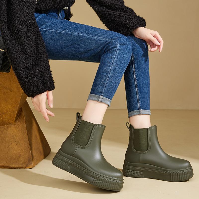 Fashionable Women Thick-soled Water Boots for Rainy Season Waterproof Gumboots