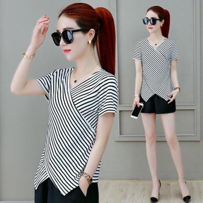 Korean Style V-Neck Striped Slim Fit Short-Sleeve Women's Top, Fashionable and Versatile, 2025 Collection
