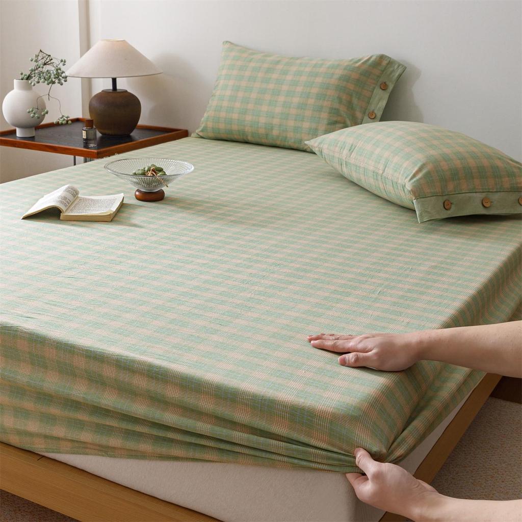 Cotton Fitted Sheet: Soft, Skin-Friendly, Moisture-Absorbing, Sweat-Wicking, Machine Washable Mattress Protector