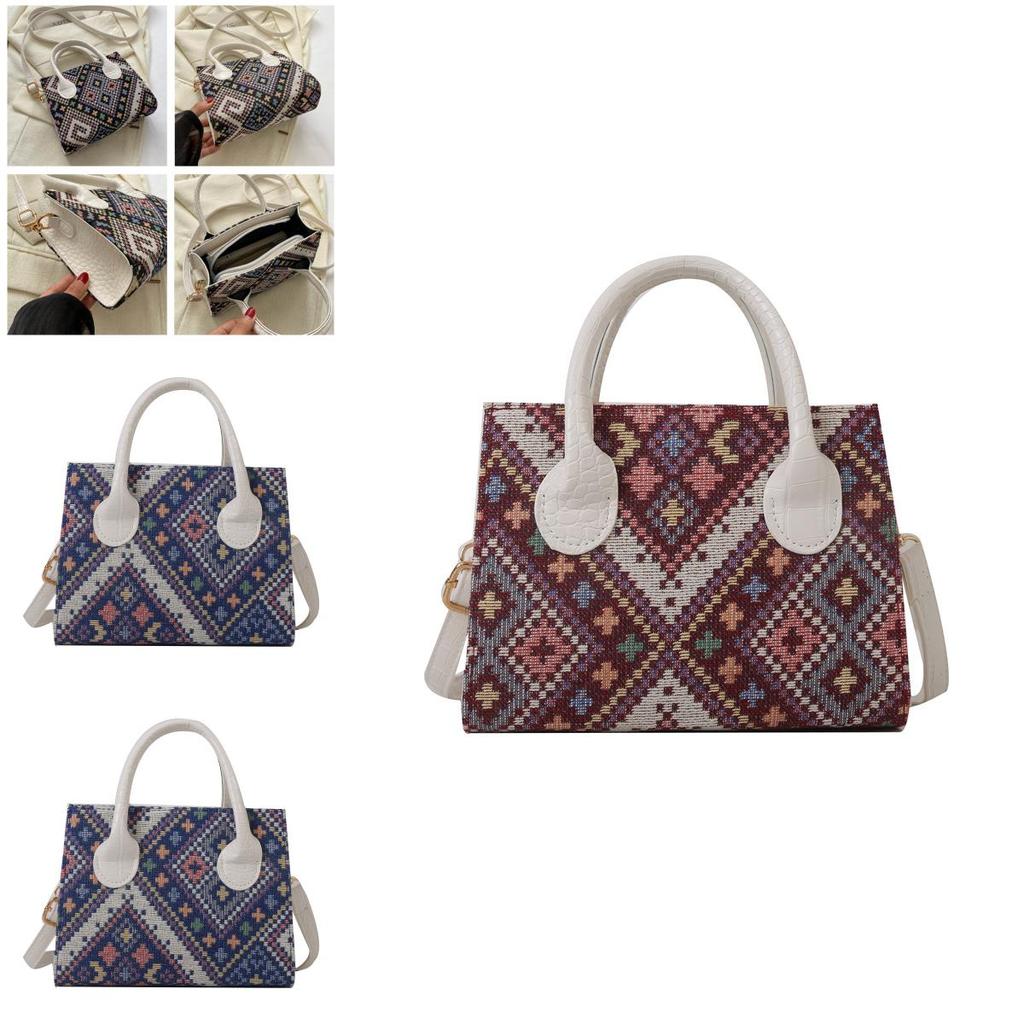 Street Style Pu Small Square Bag With Zipper Closure For Daily Use