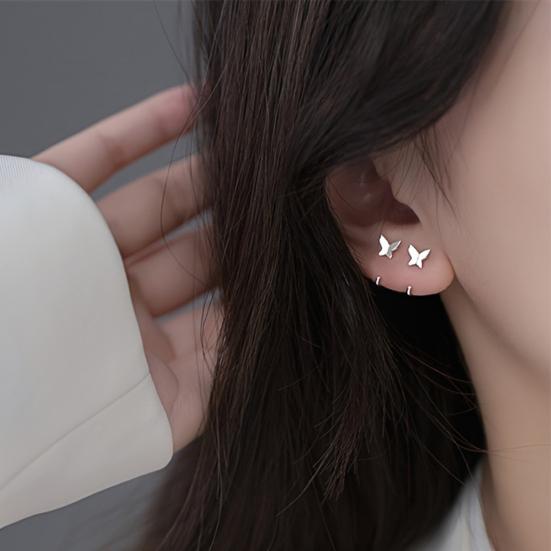 1 Pair Women Earrings, Butterfly Design Circle Shape Earrings, Open-Type Easy Wear for Daily Commuting Dating