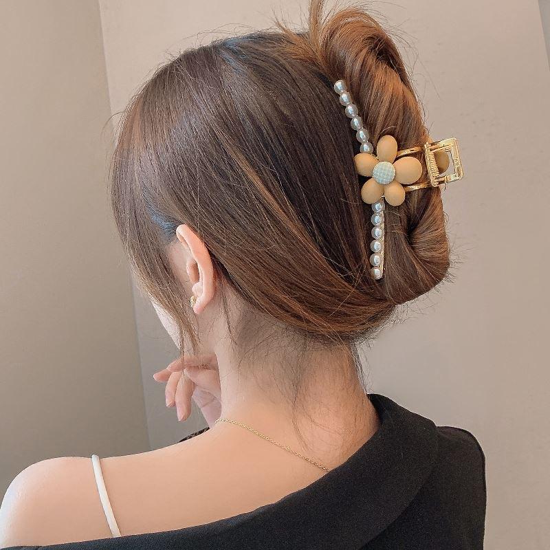 High-End Large Metal Claw Hair Clip for Women - Elegant Updo Accessory