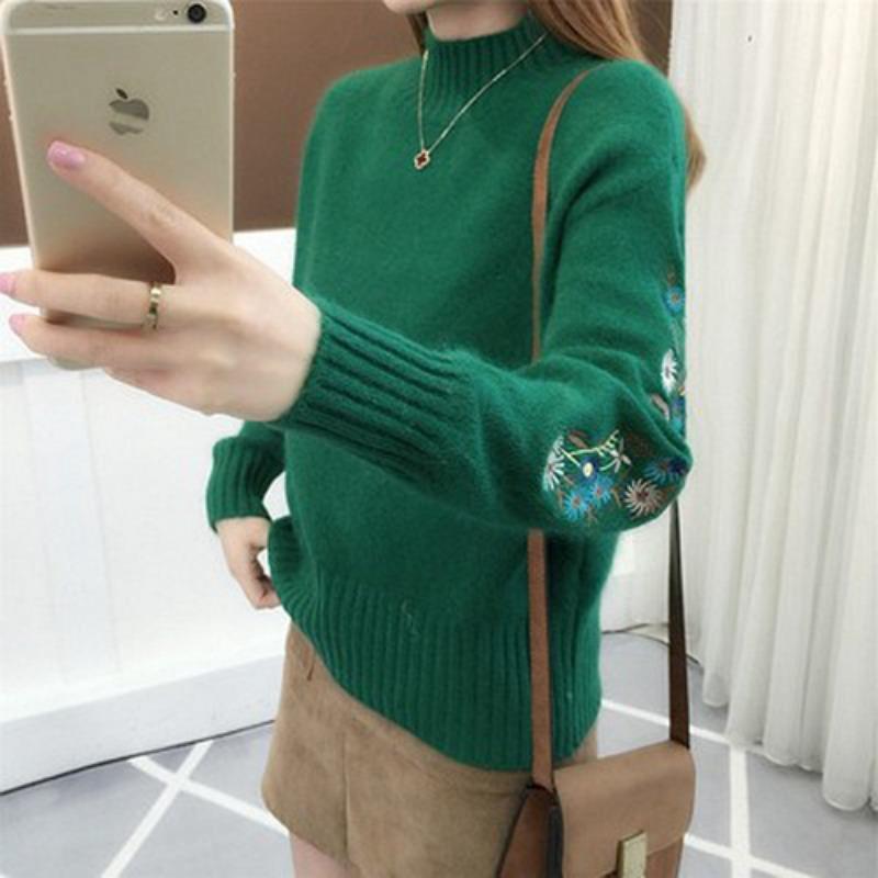 Autumn and winter new fashion sweater women's long-sleeved loose embroidery flower student pullover knitted sweater women's clothing