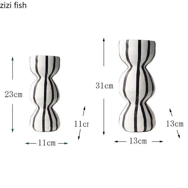 Black White Line Resin Vase Desktop Artistic Flower Vessels Flower Arrangement Vase Dried Flower Vase Home Decoration Ornament