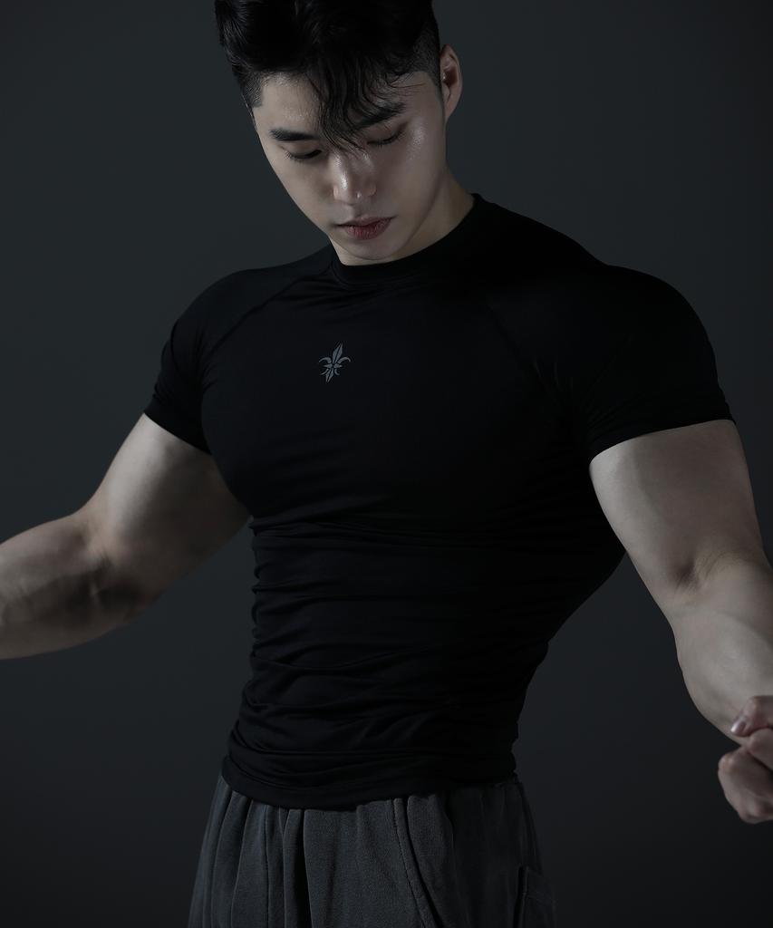 CARMID Silver Logo Compression Short Sleeve [Black]