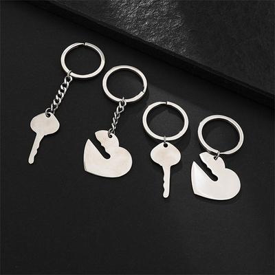 Porte-clés Cœur en Titane Gravable pour Couples - Pendentif en Acier Inoxydable