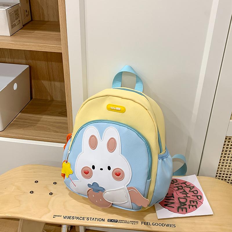 New Kindergarten Schoolbags Small Classes Cute Little Bears Children's Backpacks Backpacks for Hiking and Leisure.