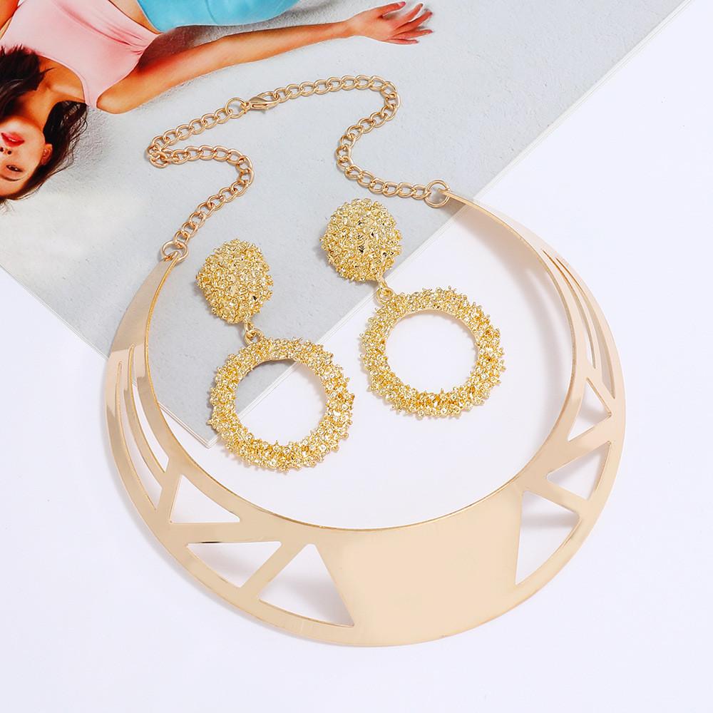 Vintage Style Metal Necklace Set With Geometric Pendant For Trendy Women золотой