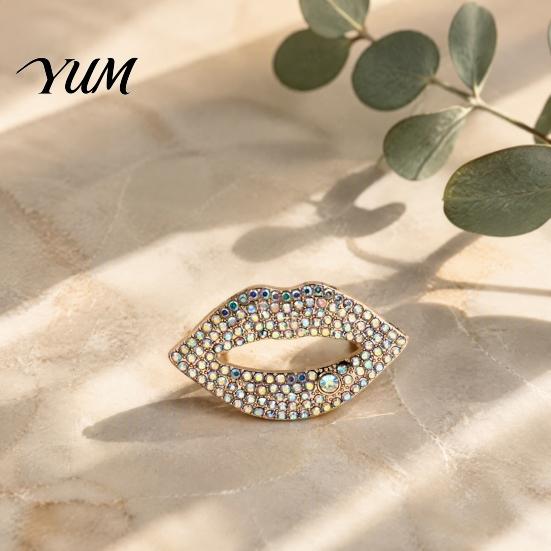 Clothing Pins Sexy Rhinestone Lip Brooch for Women, Red Shape Lapel Alloy Bags Pin Pin, Accessory Suits Coats Scarves Shawls Bag Decoration