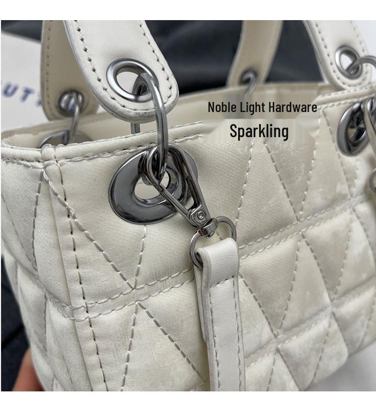 Trendy Crossbody Handbag: Versatile Single Shoulder Tote for Women