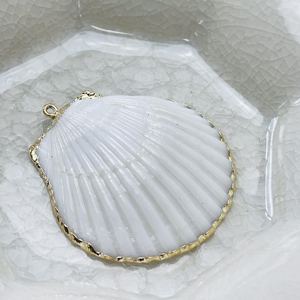 10Pcs, White Natural Shell Zinc Alloy Golden Edge Pendant Charms for DIY Unisex Necklace Accessories, Creative Jewelry Making, Back To School Decor