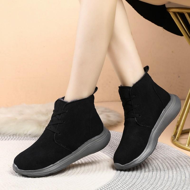 Fashion boots women's fur integrated women's shoes winter shoes mother cotton shoes women's winter velvet thickened warm soft leather soft sole