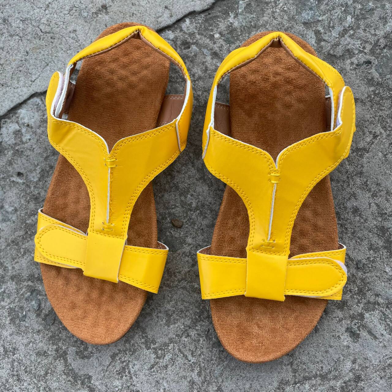 

Женские сандалии на плоской подошве большого размера, летние повседневные однотонные пляжные сандалии на липучках 35-43 48 жёлтый