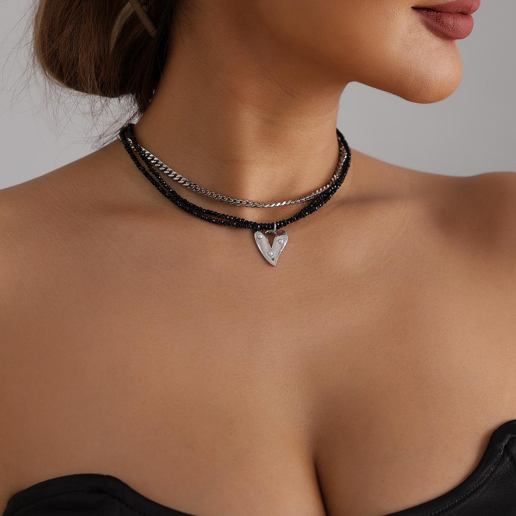 Dark Less Tie Love Necklace Fashion Ins Spice Style Black Crystal Necklace