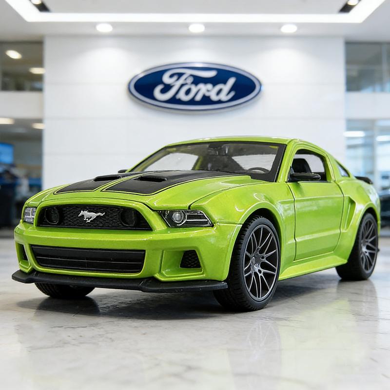Maisto 1:24 Ford Mustang Street Racer Alloy Car Diecasts & Toy Vehicles Car Model Miniature Scale Model Car Toys For Children