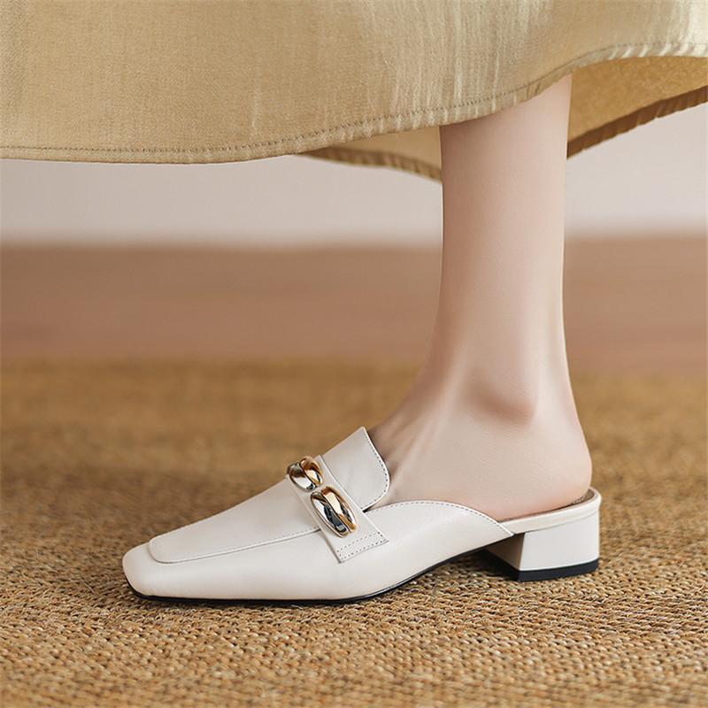 Fashion New Summer Slippers Genuine Leather Slippers for Women Fashion Metal Decoration Square Toe Low Heels Cover Toe Slippers Sandals