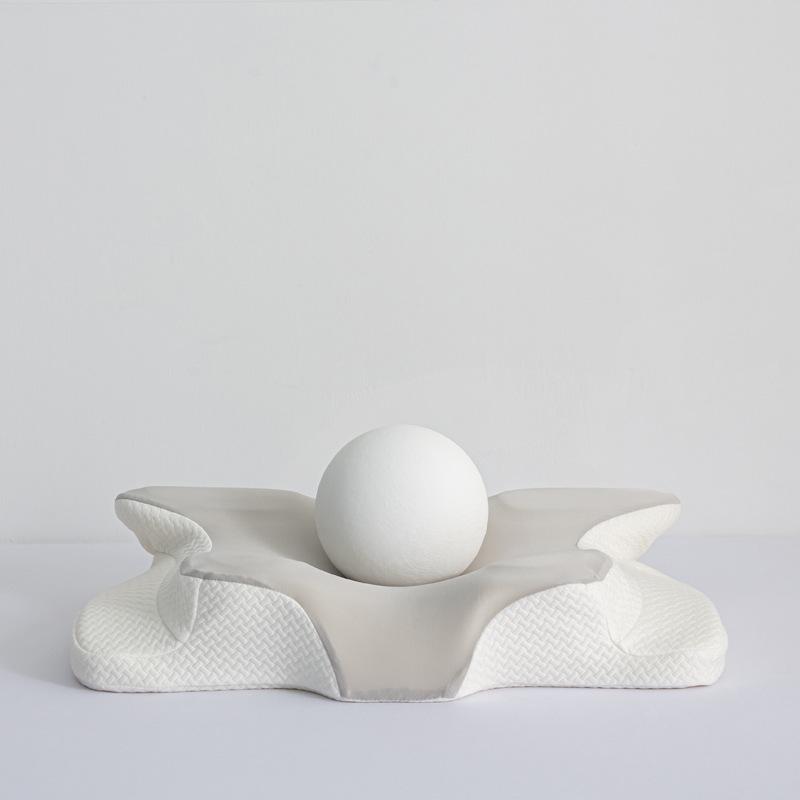 Oreiller de soutien de la nuque à mémoire de forme papillon