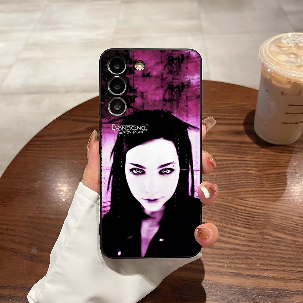 

Evanescence Amy Lee Phone Case For Samsung S24 Ultra S25 S23 Fe S22 S20 S21 Plus Galaxy A54 A34 A53 A16 Cover Samsung s24