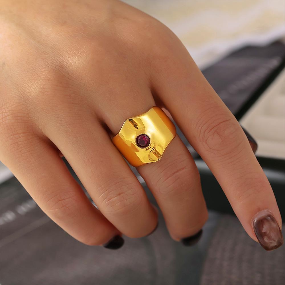 Elegantní evropský a americký šik zirkonový prsten - Široký pásek, Leštěný, Exagerovaný design, Nerezová ocel, Neblednoucí 18k pozlacení.