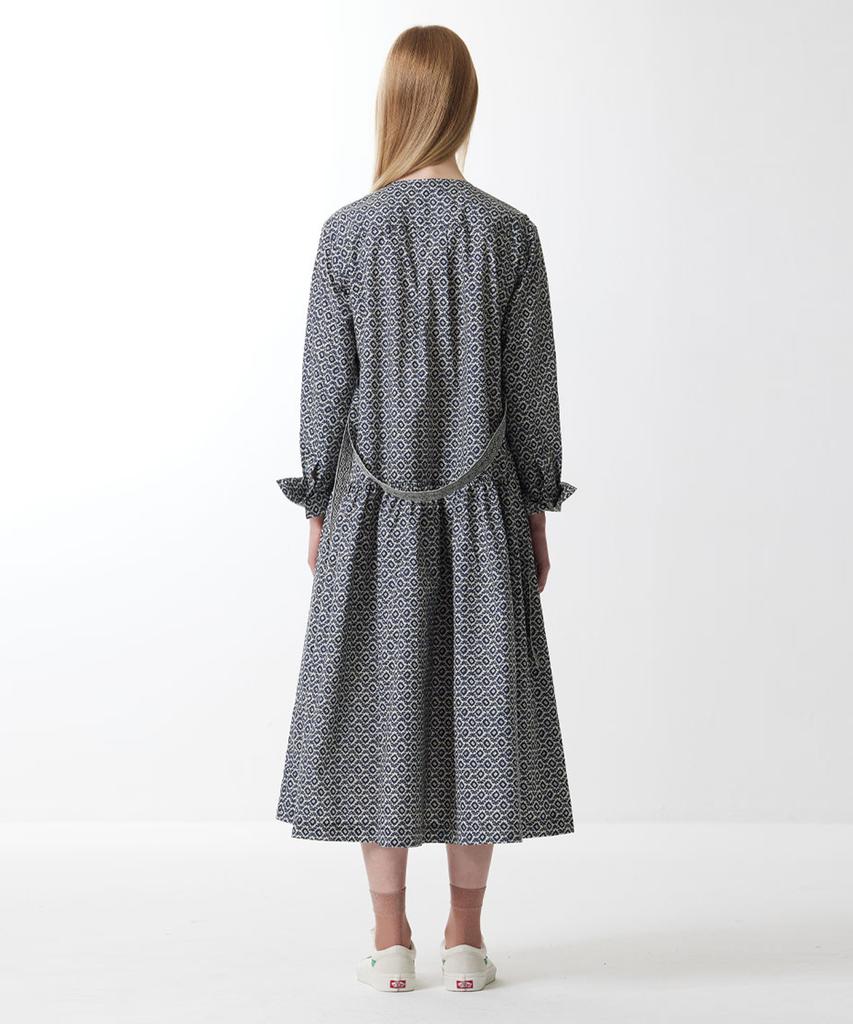 Boyeon V-Neck Print Shirred Shirt Dress Navy 0058