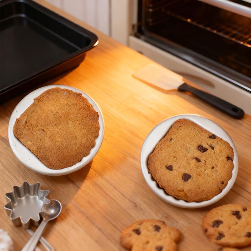 MDNG Silver Shell Baking Molds