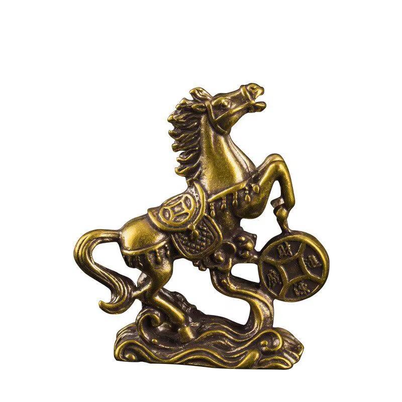 Mosazný kůň Krok na mincích Socha štěstí Feng Shui Desk Ornament Zodiac Figurky zvířat Miniatury Čistá měď Sbírky řemeslných výrobků