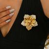 Fashion Delicate Golden Flower Brooch Pins For Women Clothing Coats Accessries Gifts