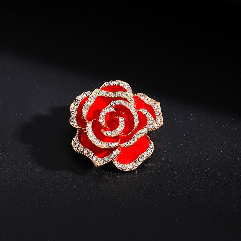 High-End Rose Red Chinese Flower Brooch: Classical Pin for Women's Qipao & Coat Accessories
