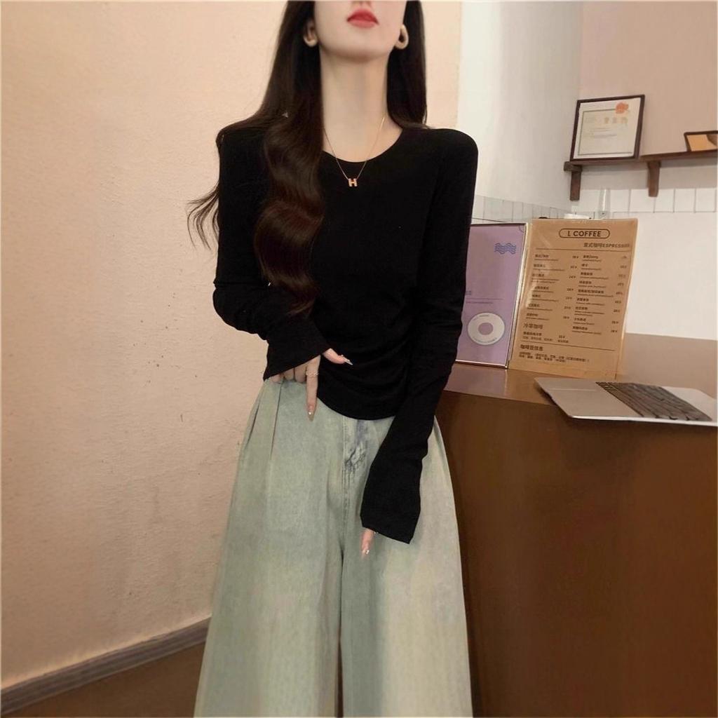 Autumn Retro Front Shoulder Long-sleeved T-shirt Women's Early Autumn New Design Sense Ins Thin Round Neck Bottoming Shirt