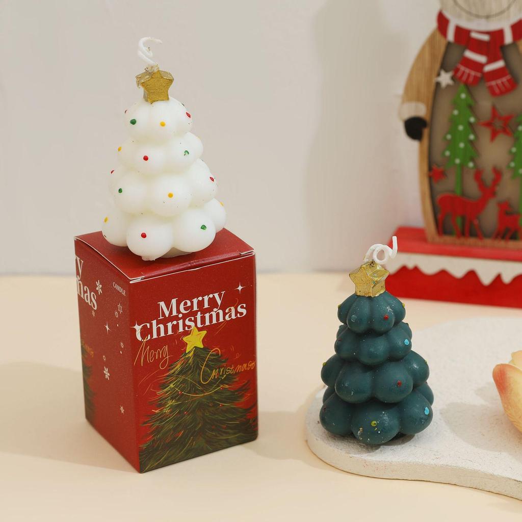 Handmade Christmas Tree Scented Candle - Festive Atmosphere Gift & Souvenir