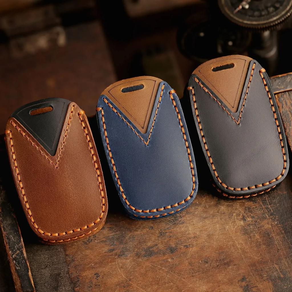 Leather Car Key Case Cover Holder Keychain Shell for Chrysler Pacifica 2017 2018 2019 2020 2025 2025 Voyager Smart Key Cover