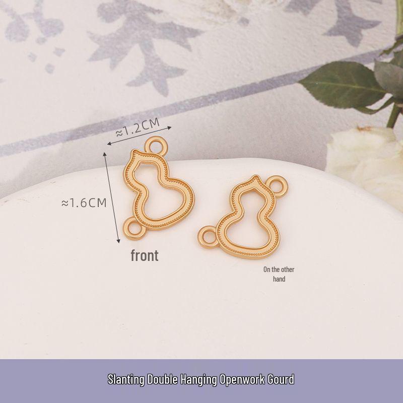Retro Hanfu Cheongsam Collar Clip: Handmade Ruyi Gourd Butterfly Pendant with Tassel Hanger in Song Brocade.