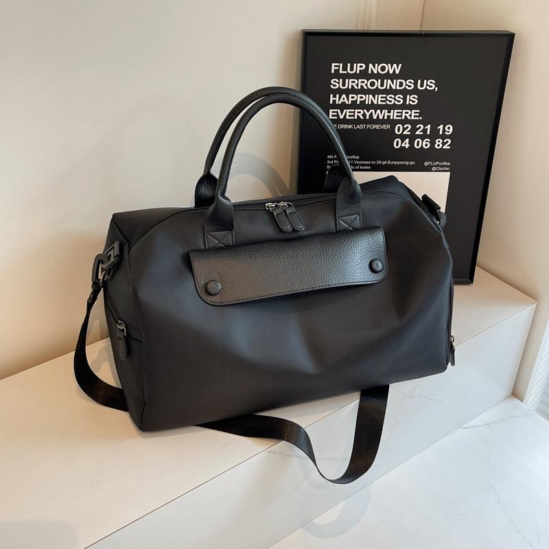 Fashion Korean Style Sports Bag Lightweight Oxford Travel Tote for Gym Swimming Beach Essentials High-capacity Sport Bags