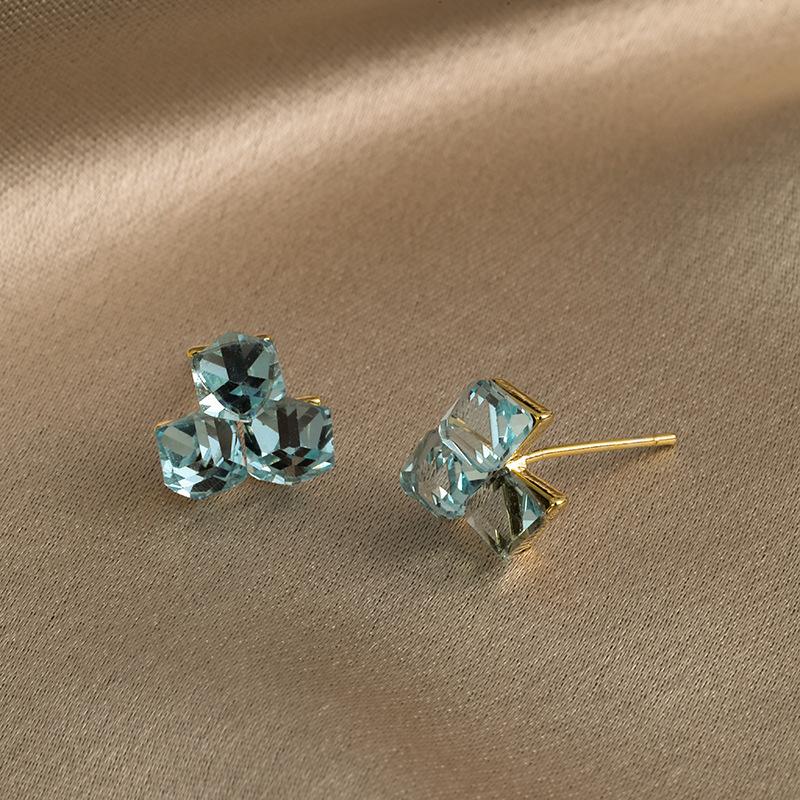 

Серьги-пусеты из кубического кристалла цвета морской волны из серебра S925, 3D геометрические минималистичные в корейском стиле, милые модные украшения для женщин и девушек 1 pair синий