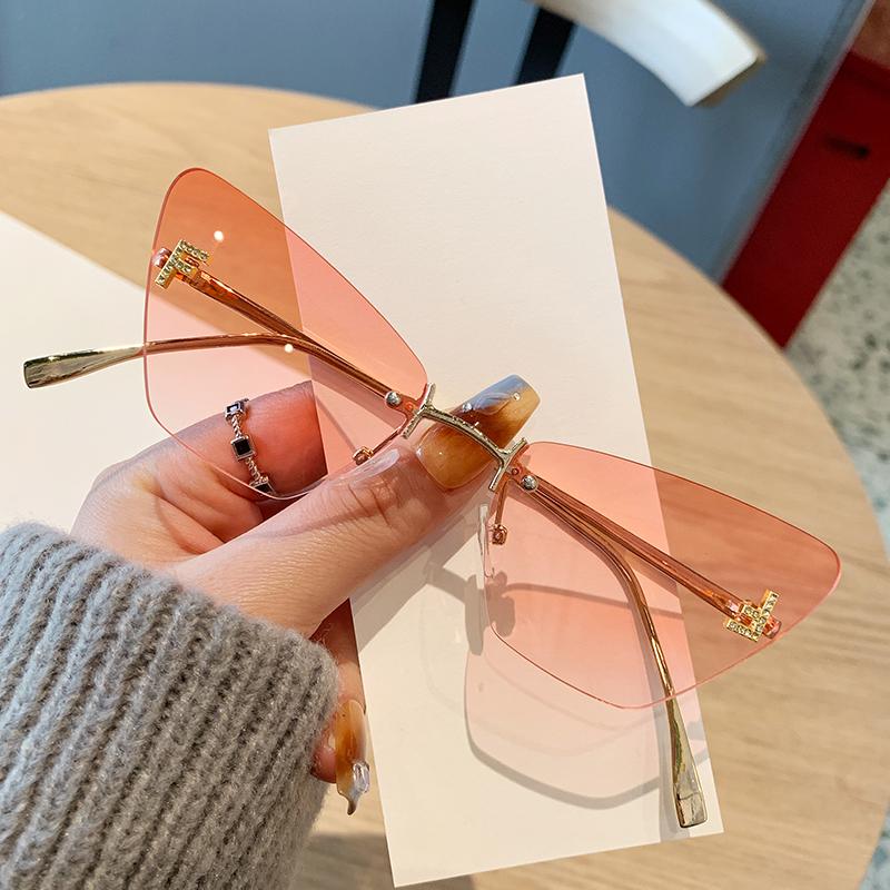 

New Letter F Diamond-set Sunglasses For Women With High-end Frameless Edge-cut Sunglasses Cat Eye Metal Sunglasses 90317